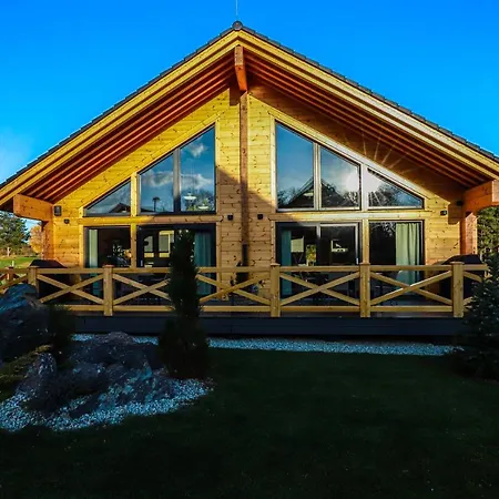 Elis ולקה לומניקה