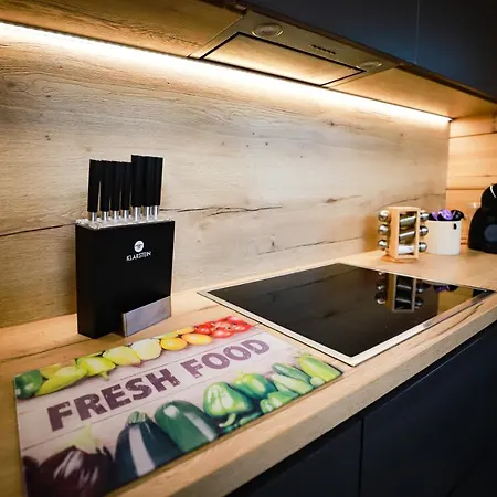 Elis דירה ולקה לומניקה